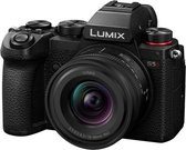 Panasonic Lumix S5D + 18-40mm